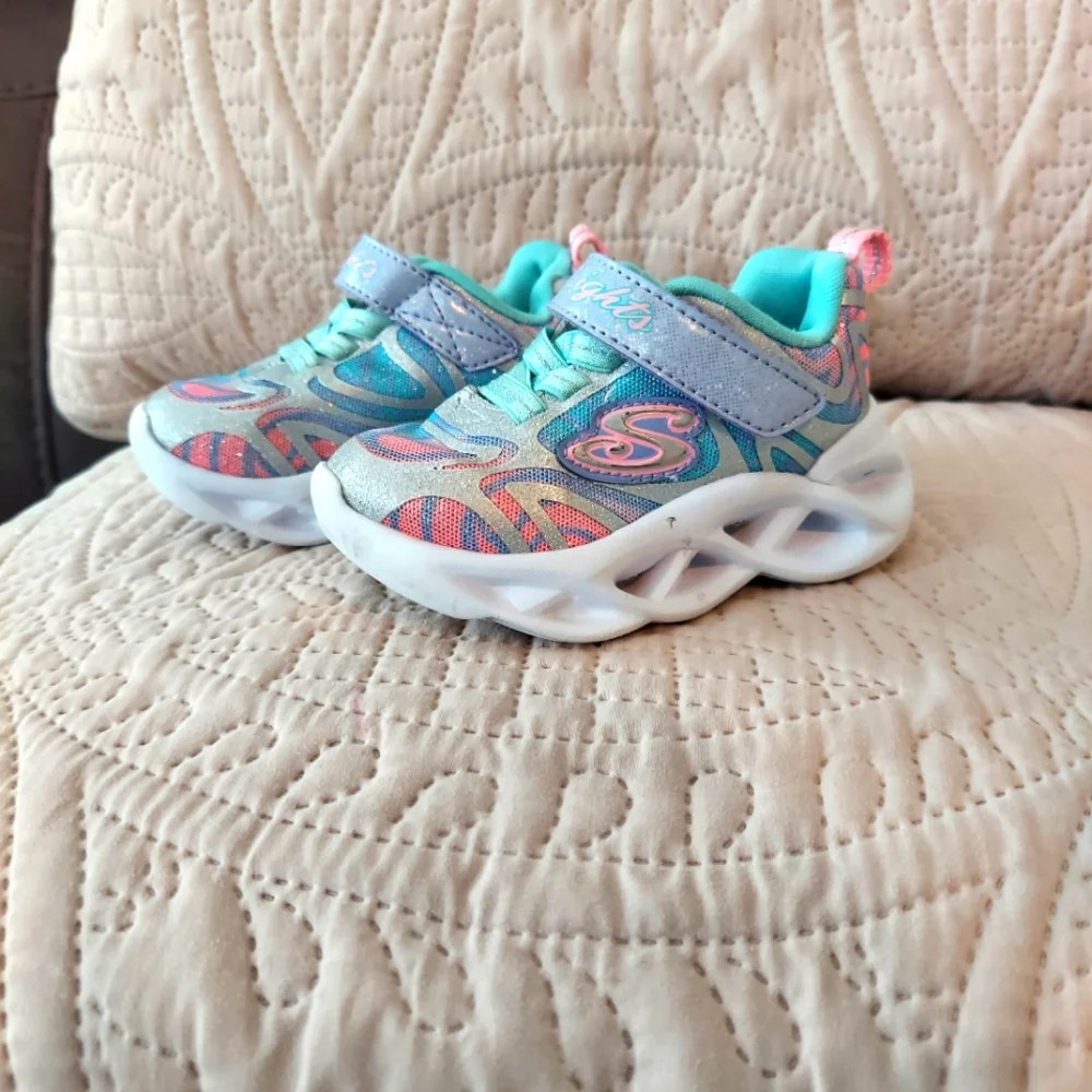 Sketchers girls sneakers pink blue light up & old navy pink sneakers Both Size 5